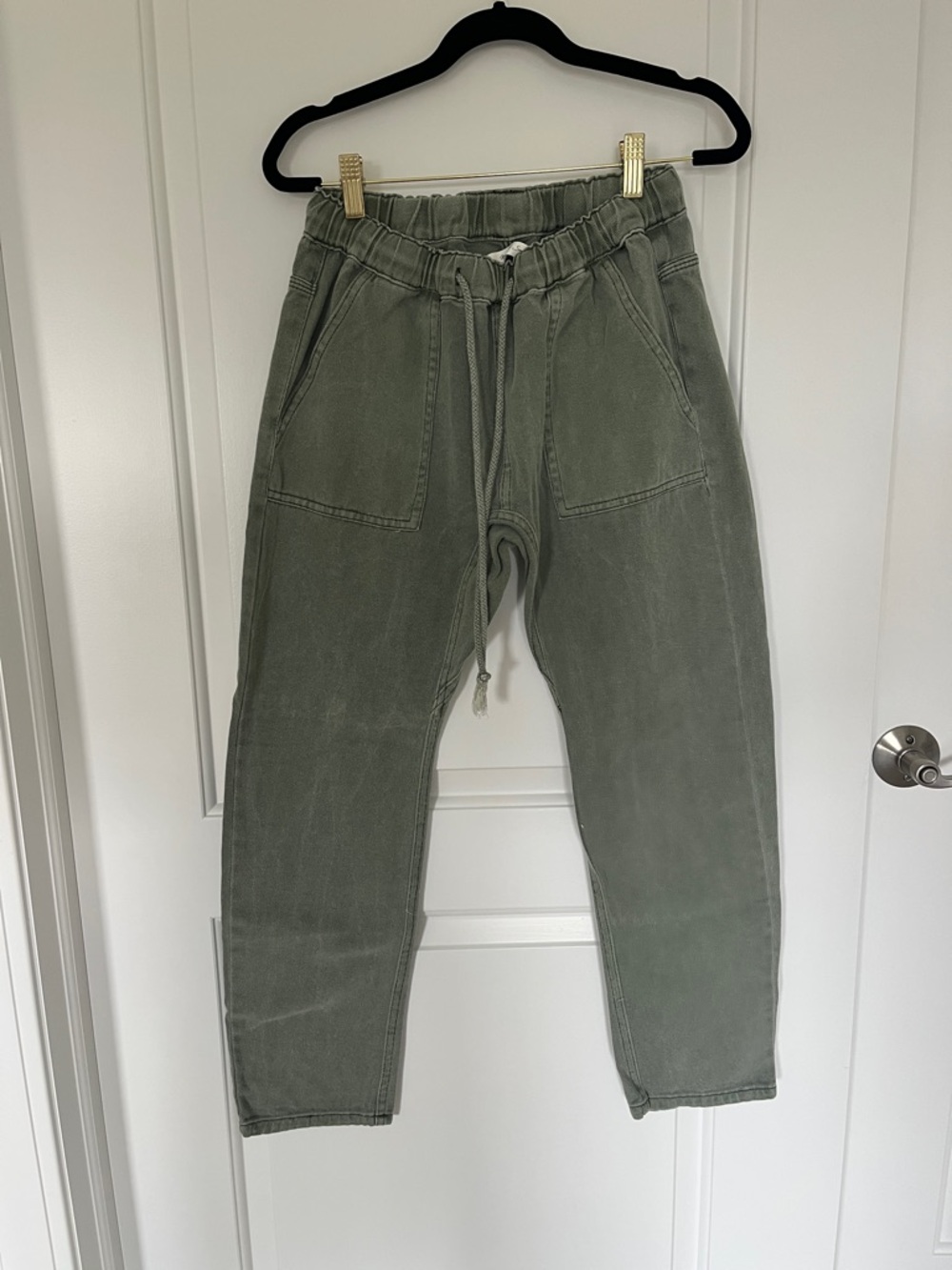 Woman’s  Olive Green Drawstring Casual Pants